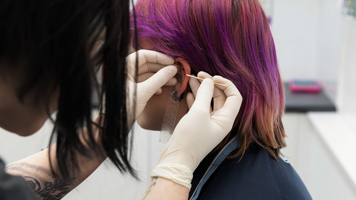 How to Change Your Septum Jewellery Safely Without Causing Irritation?