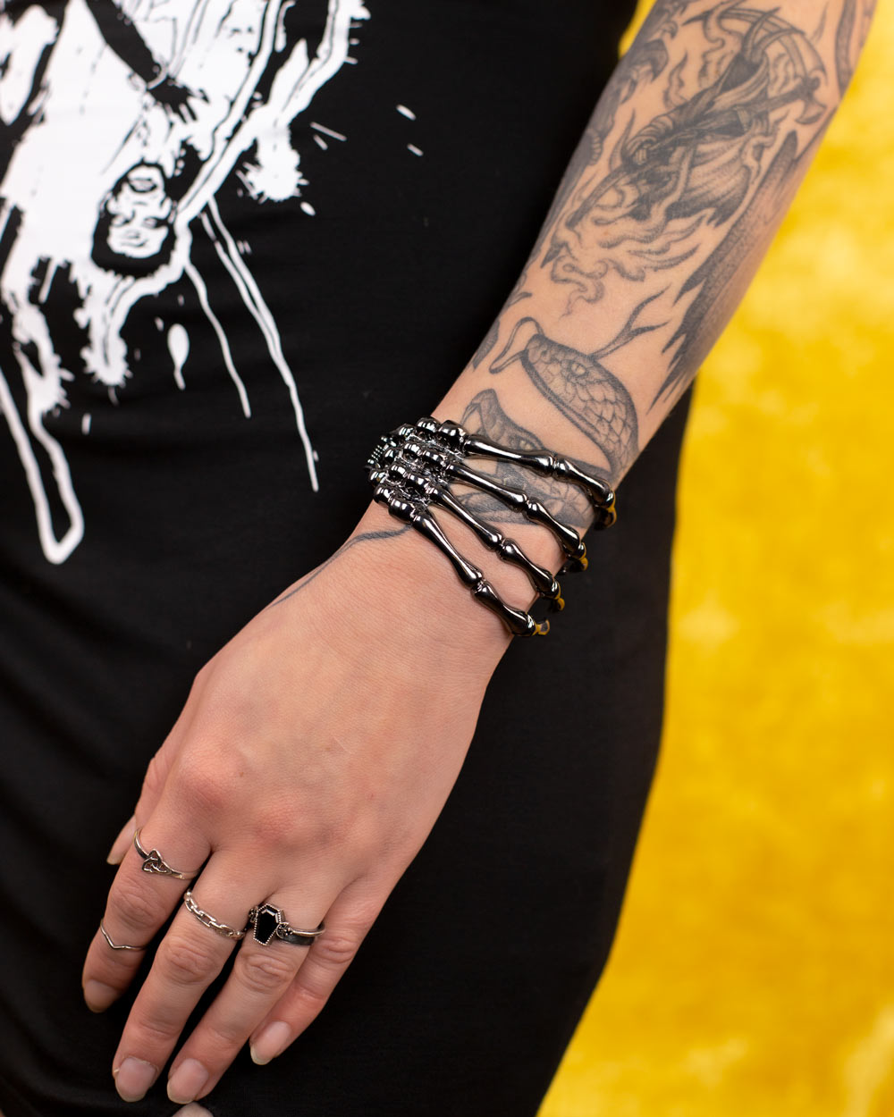 Photos: Getting a Permanent Bracelet Is Fun Alternative to Tattoos