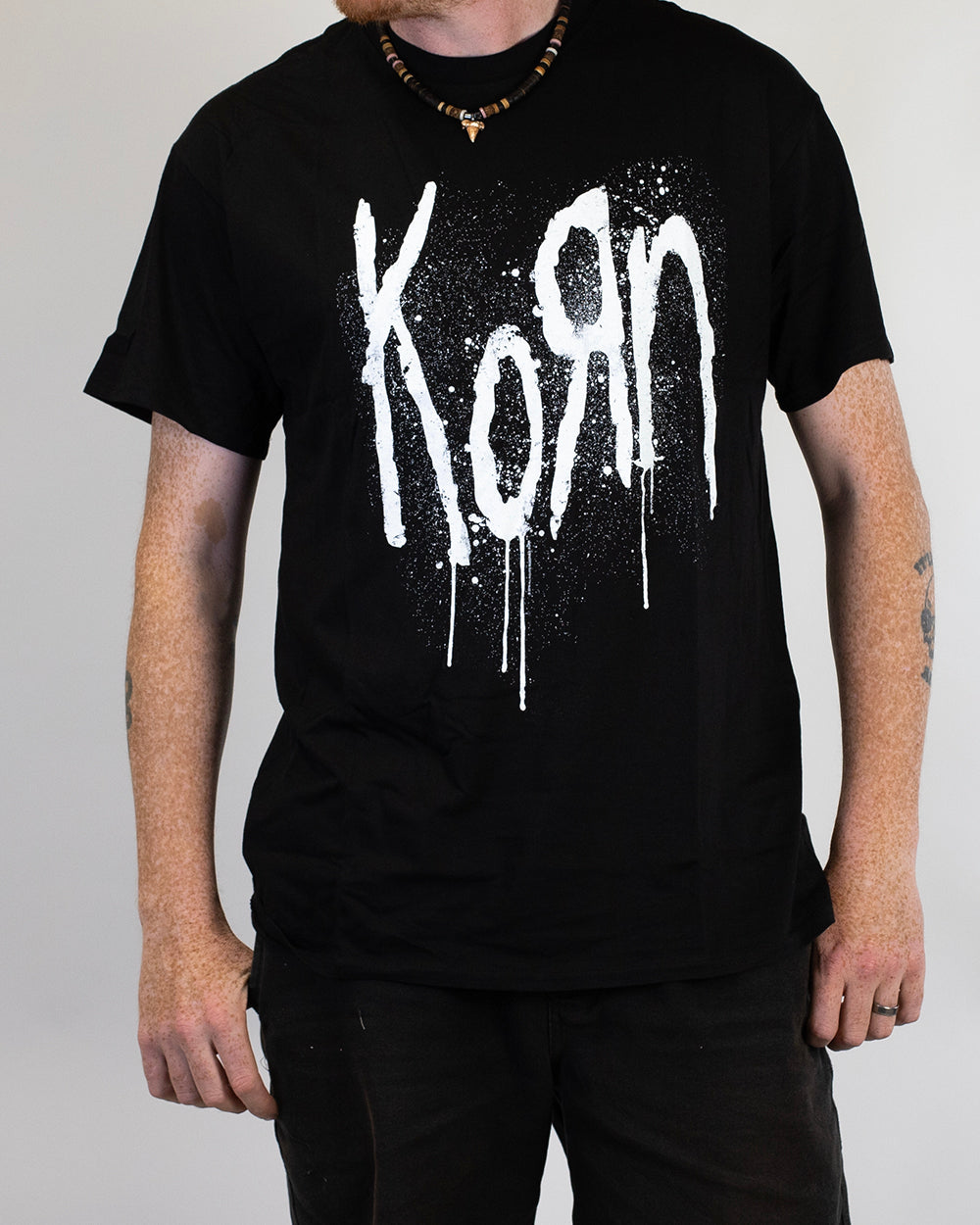 T-shirt à Manches Courtes Henry Imprimé Korn Still A Freak Pour Hommes - buy at T-shirt à Manches Courtes Henry Imprimé Korn Still A Freak Pour Hommes - buy at