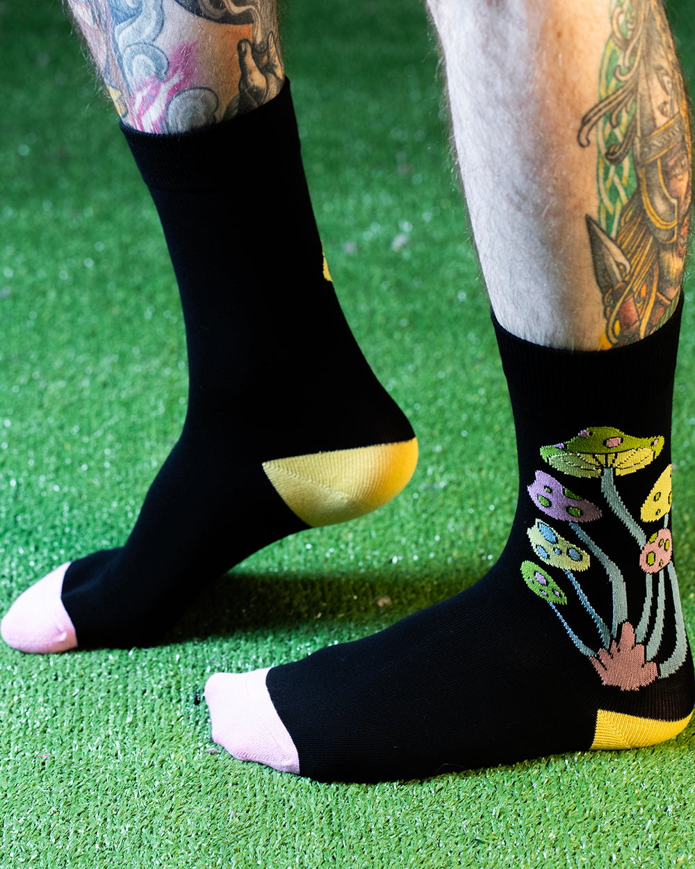 Crew Socks - Mushrooms Highlines Black