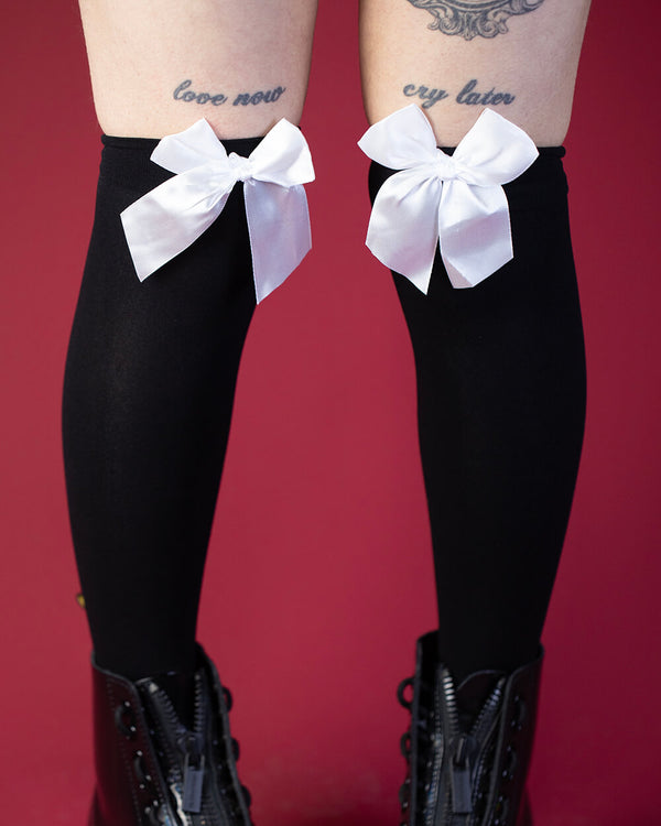 5032610 - BOW STOCKINGS OVER THE KNEE