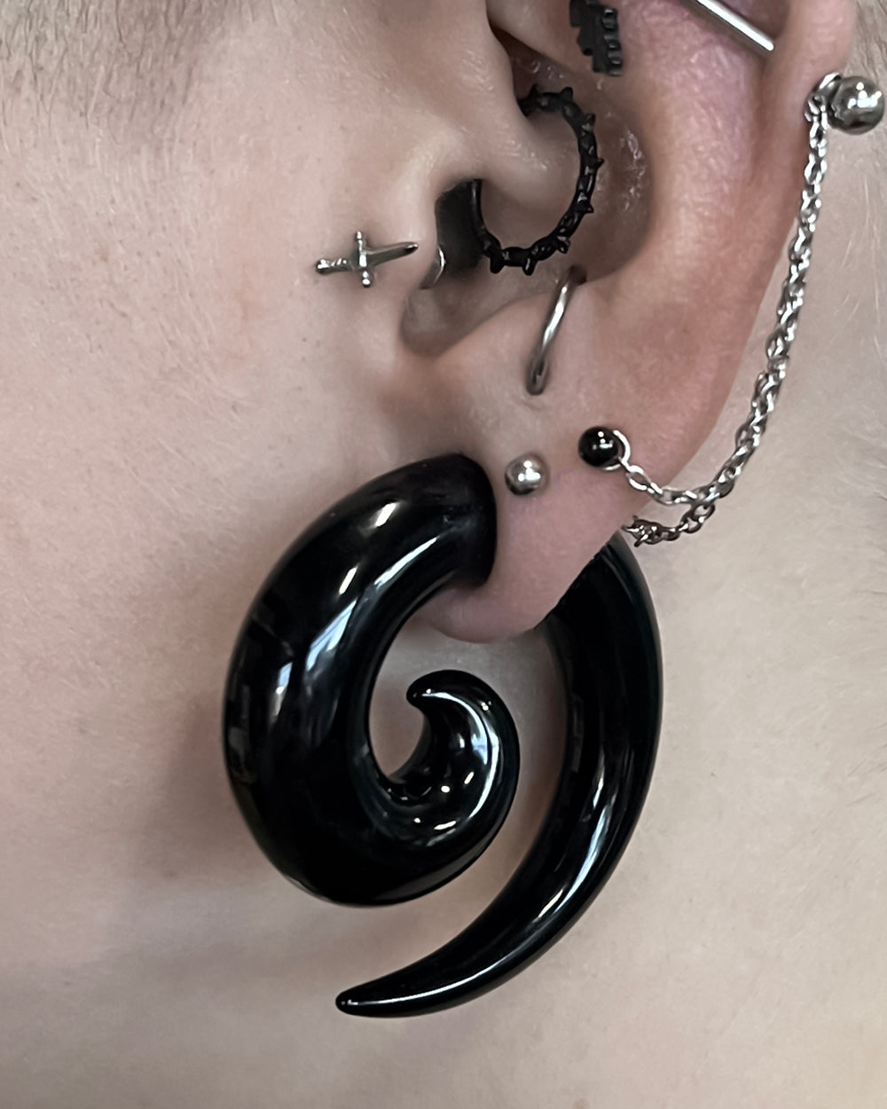 Spiral Taper Acrylic Black