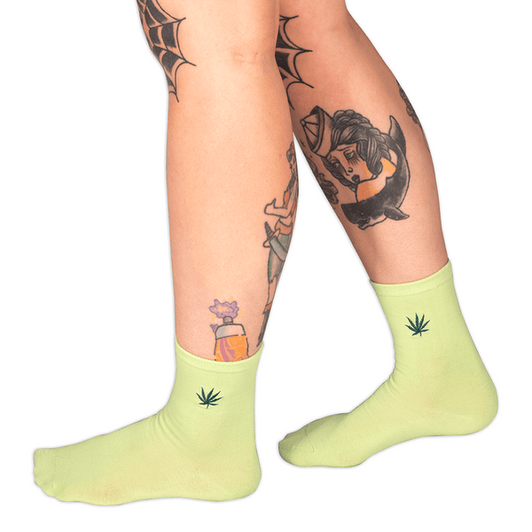 Socks - Calf Socks Light Green W/ Leaf Emb Sv