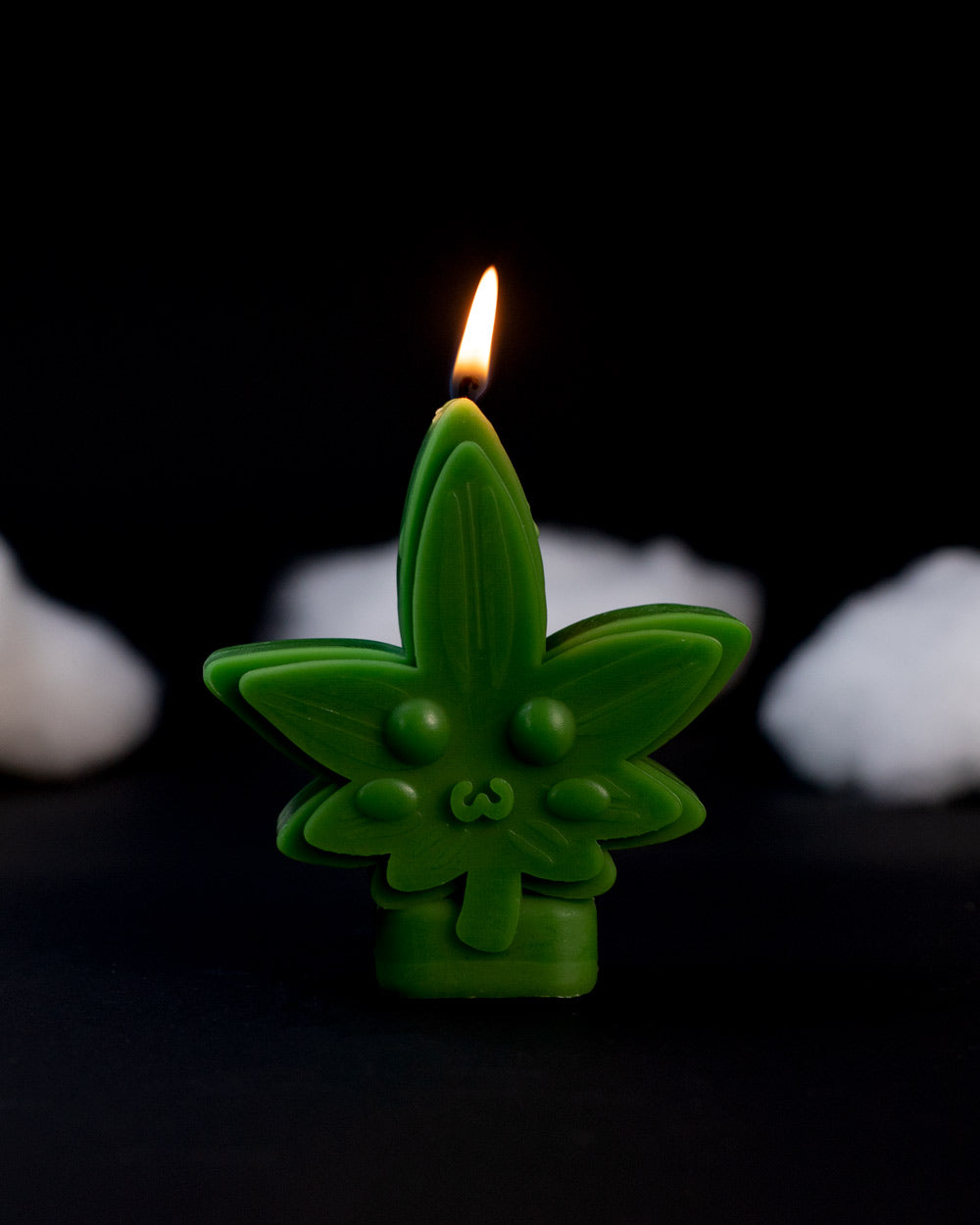 Mr Cute Leaf Candle