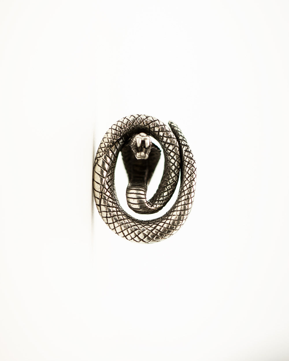 Cobra Brass Plug